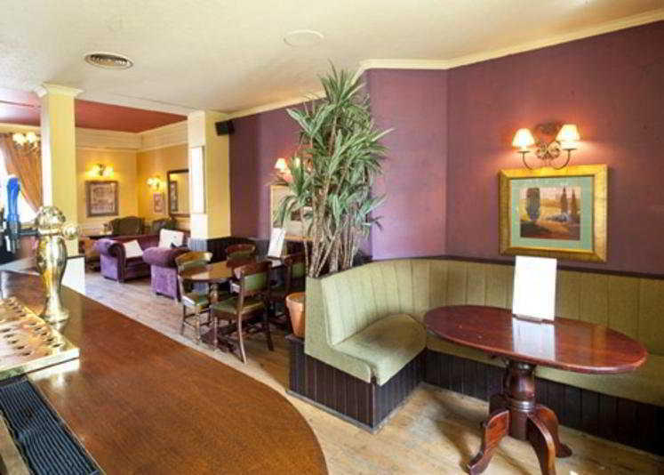 Kings Arms Hotel By Greene King Inns Уестърам Интериор снимка