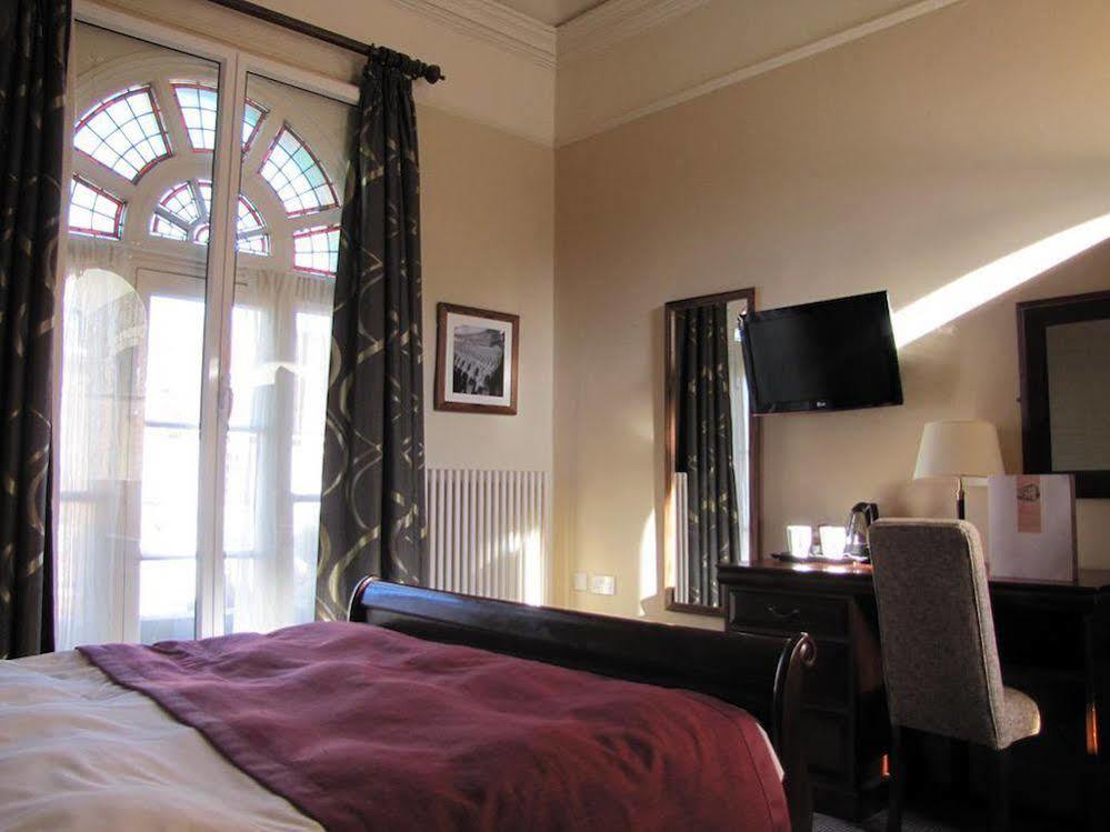 Kings Arms Hotel By Greene King Inns Уестърам Екстериор снимка